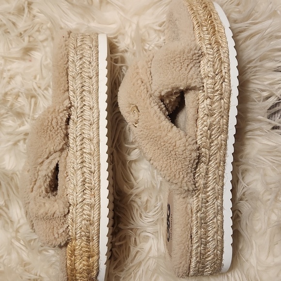 GBG LOS ANGELES -PLATFORM SANDALS SIZE 8 - Picture 3 of 4